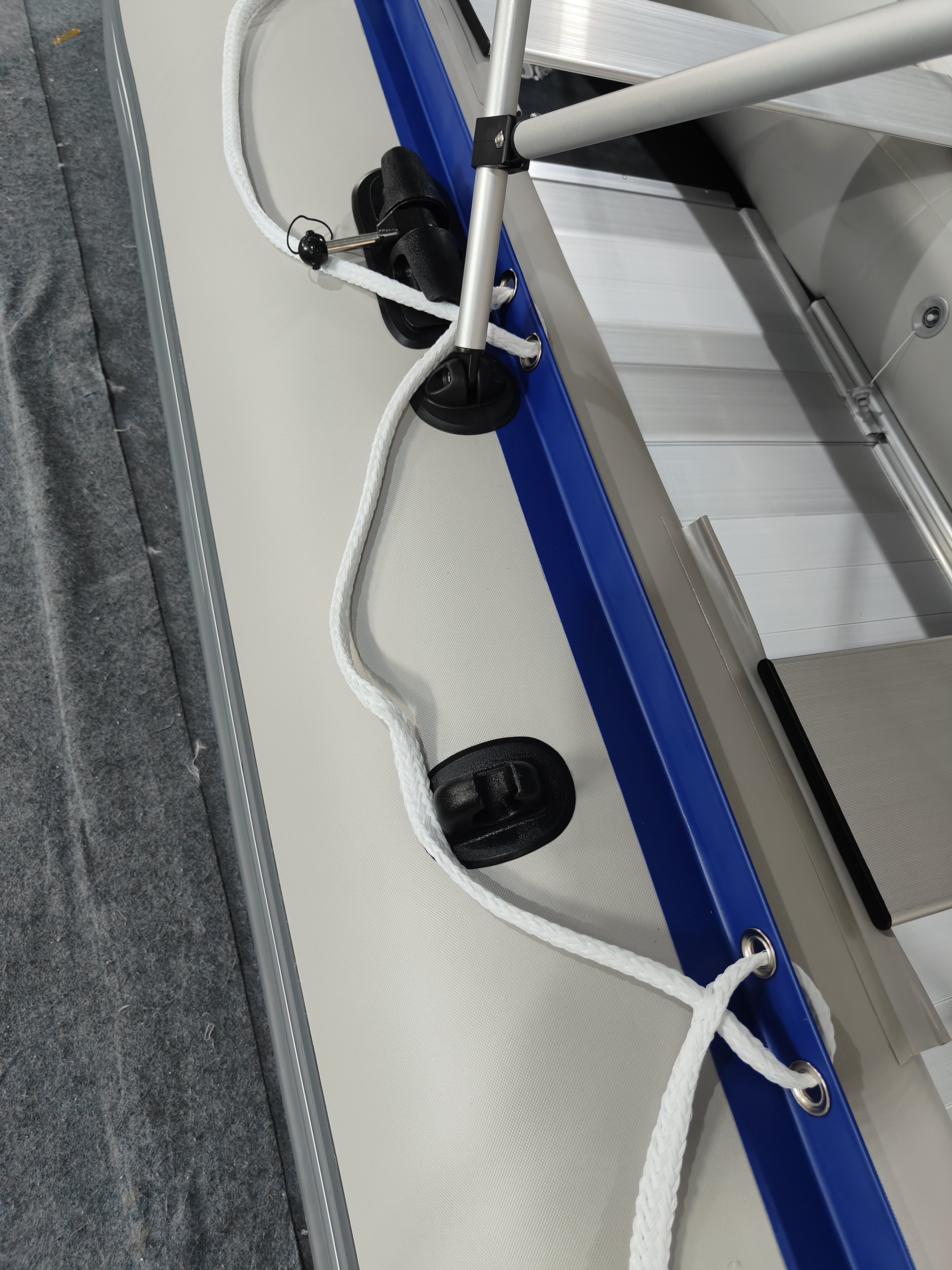 3M Inflatable Boat with Aluminum Floor 3.3M/3.6M Length for 4 Persons Lake River Offshore Sea Driving Outdoor Diving Activities