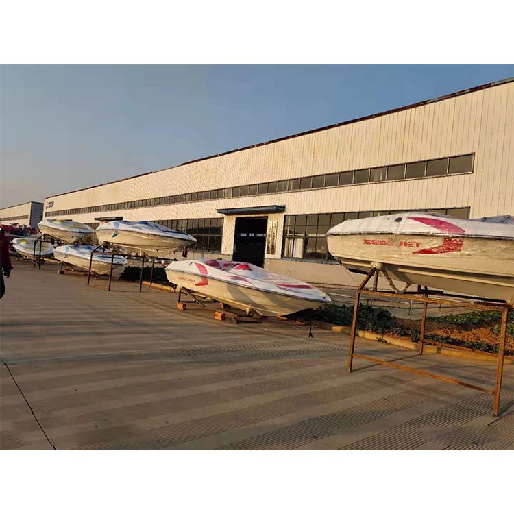 1400cc Jet Ski New Three-Person Wave Boat with 4 Stroke Engine Fiberglass Material Speed Boat High Capacity Motorboat