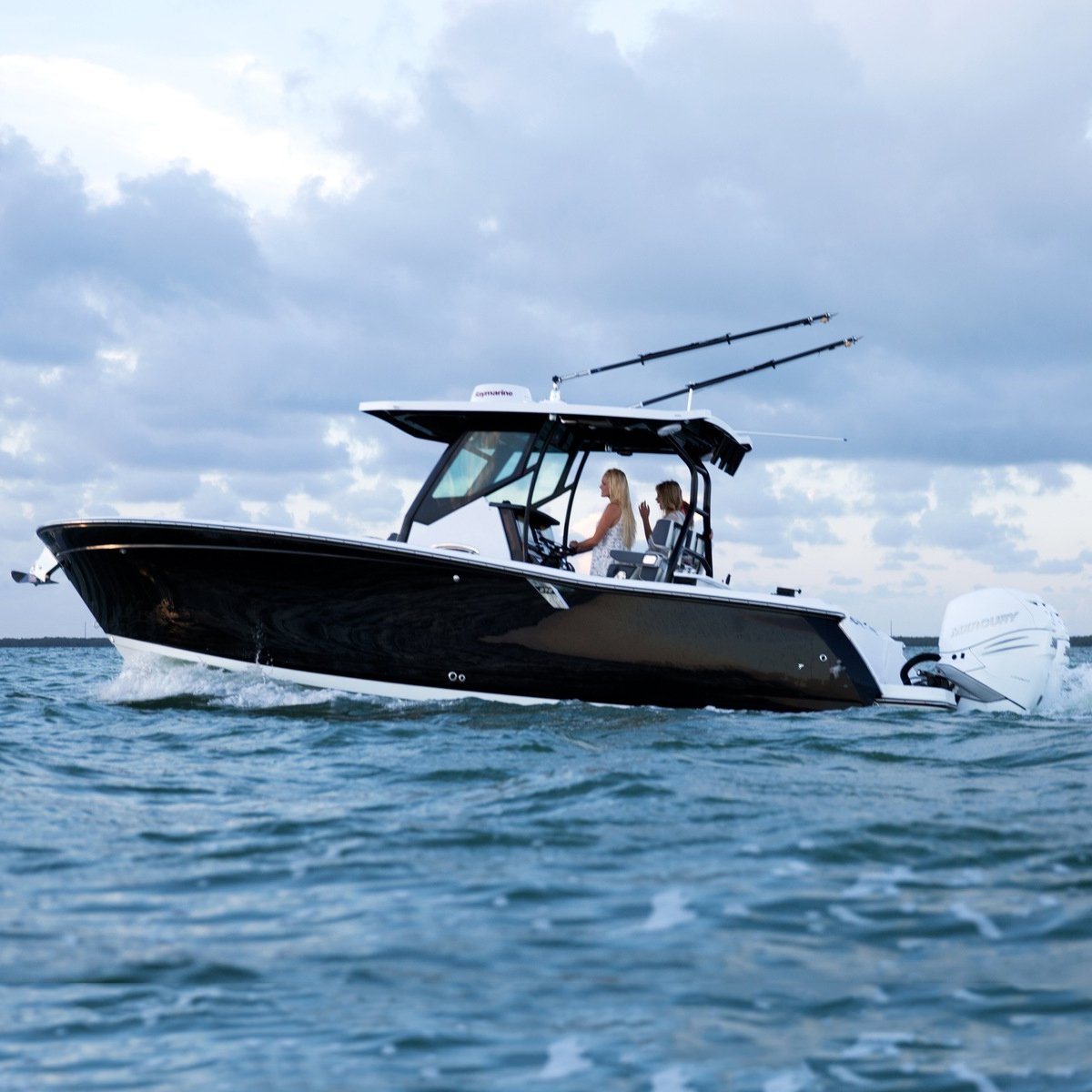26ft 7.95m Luxury Aluminum Fishing Boat Electronic Equipment Equipped Center Console Vessel Ship Lake Outboard Engine