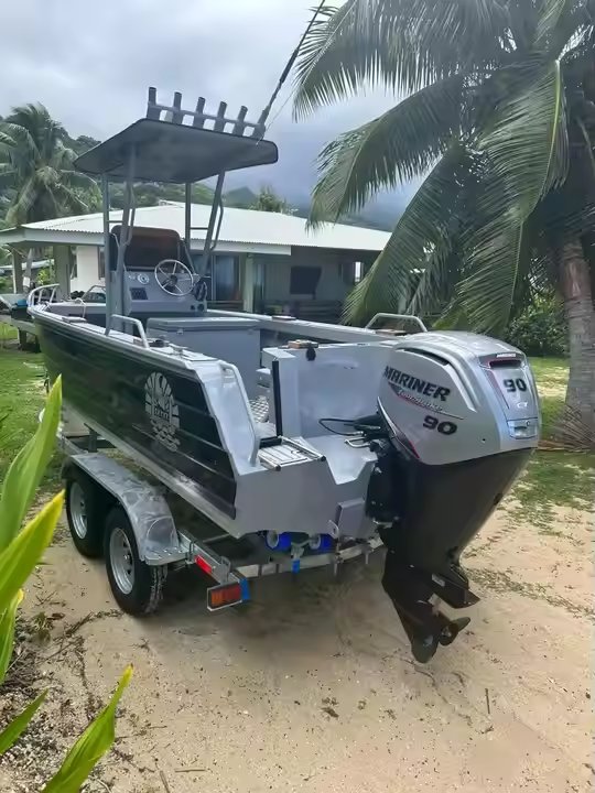 2024 Hot-Selling 5.8 M All-Welded Aluminum Bay Fishing Boat with CE Sports Yacht 6M Length and Outboard Engine