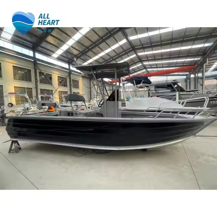 2024 Hot-Selling 5.8 M All-Welded Aluminum Bay Fishing Boat with CE Sports Yacht 6M Length and Outboard Engine