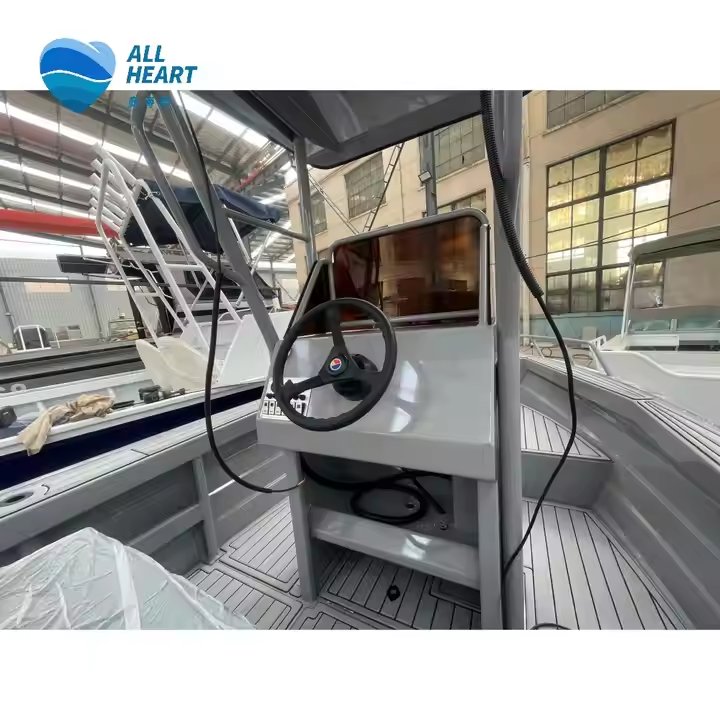 2024 Hot-Selling 5.8 M All-Welded Aluminum Bay Fishing Boat with CE Sports Yacht 6M Length and Outboard Engine