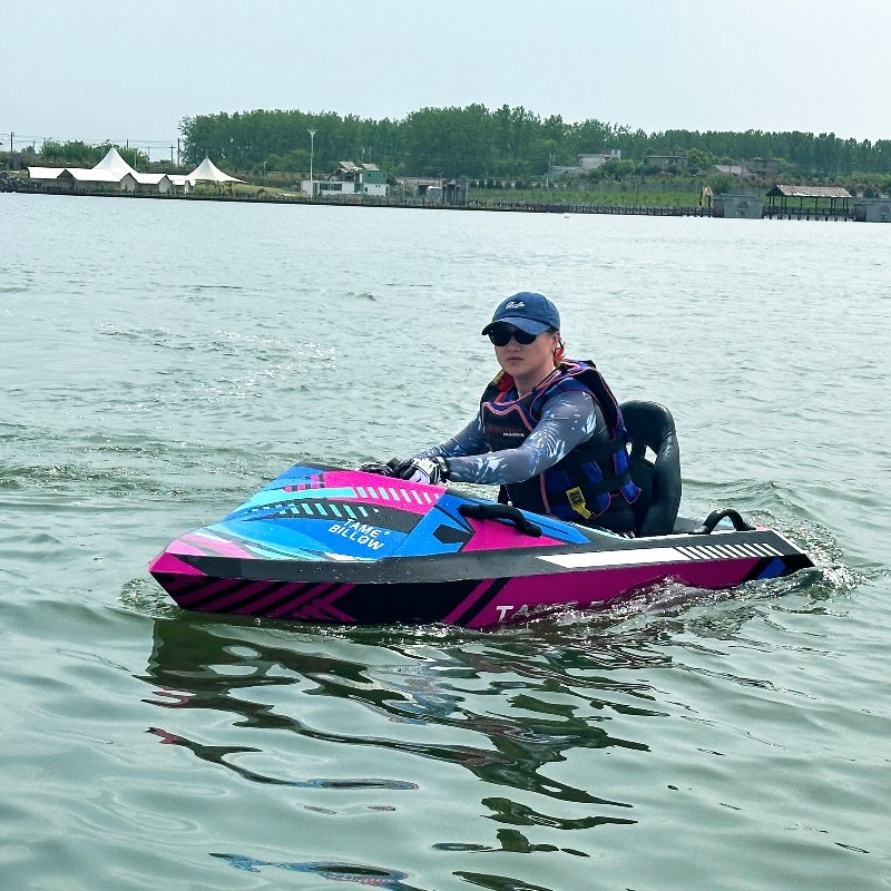 Small Speed Boats Ternary Lithium Battery Luxury Yacht Kids Mini Electric Kart Boat for Water Sports Mini Jet Boat With Engine