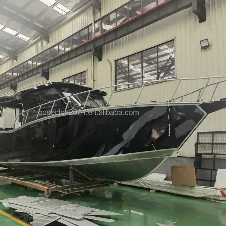 11m Walkaround Fishing Boat with Outboard Engine Aluminum Center Cabin Boat