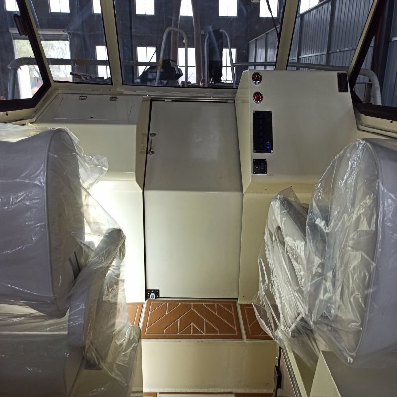 7.5m Aluminum Luxury Speed Boat Factory Direct Fishing Yacht with Outboard Motors Welded Workmanship Sports China Sale