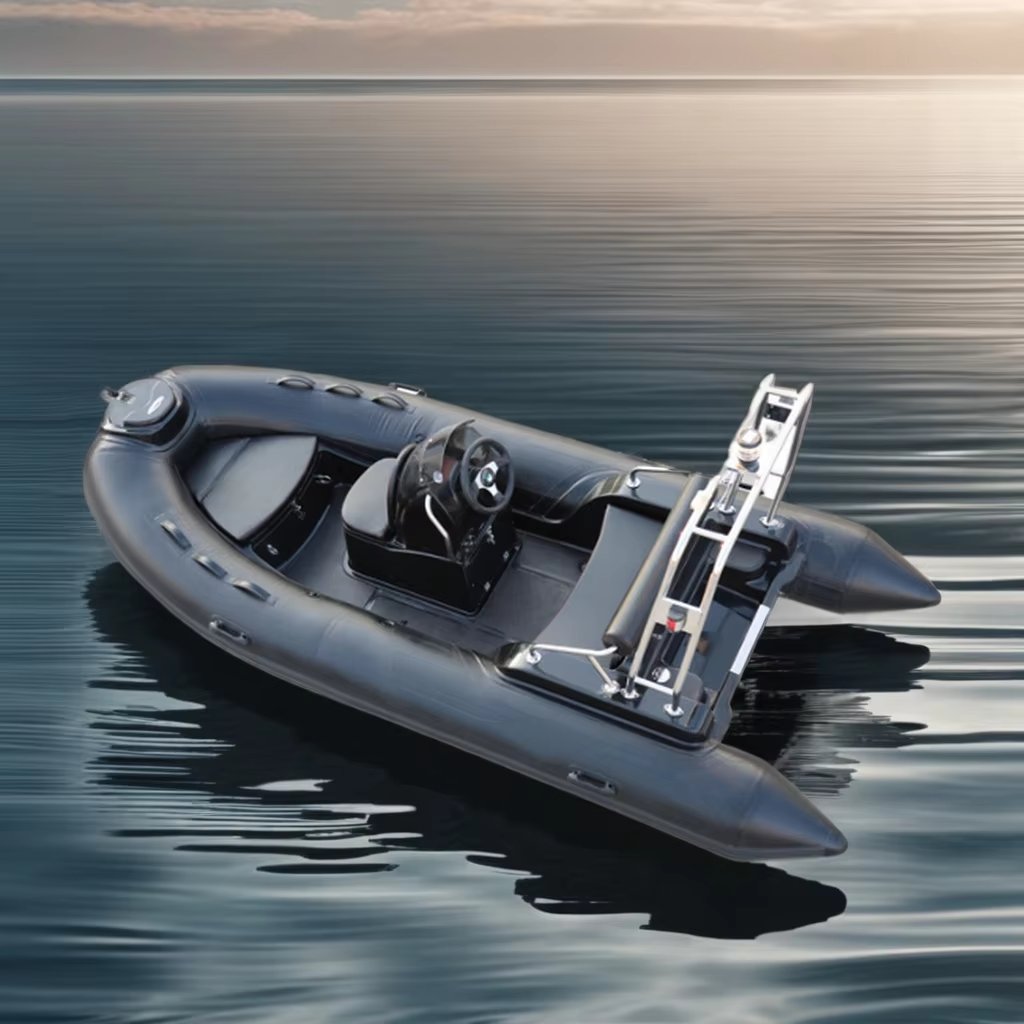 China RIB 390 Rib Hypalon Inflatable Recreational Boat with Outboard Engine