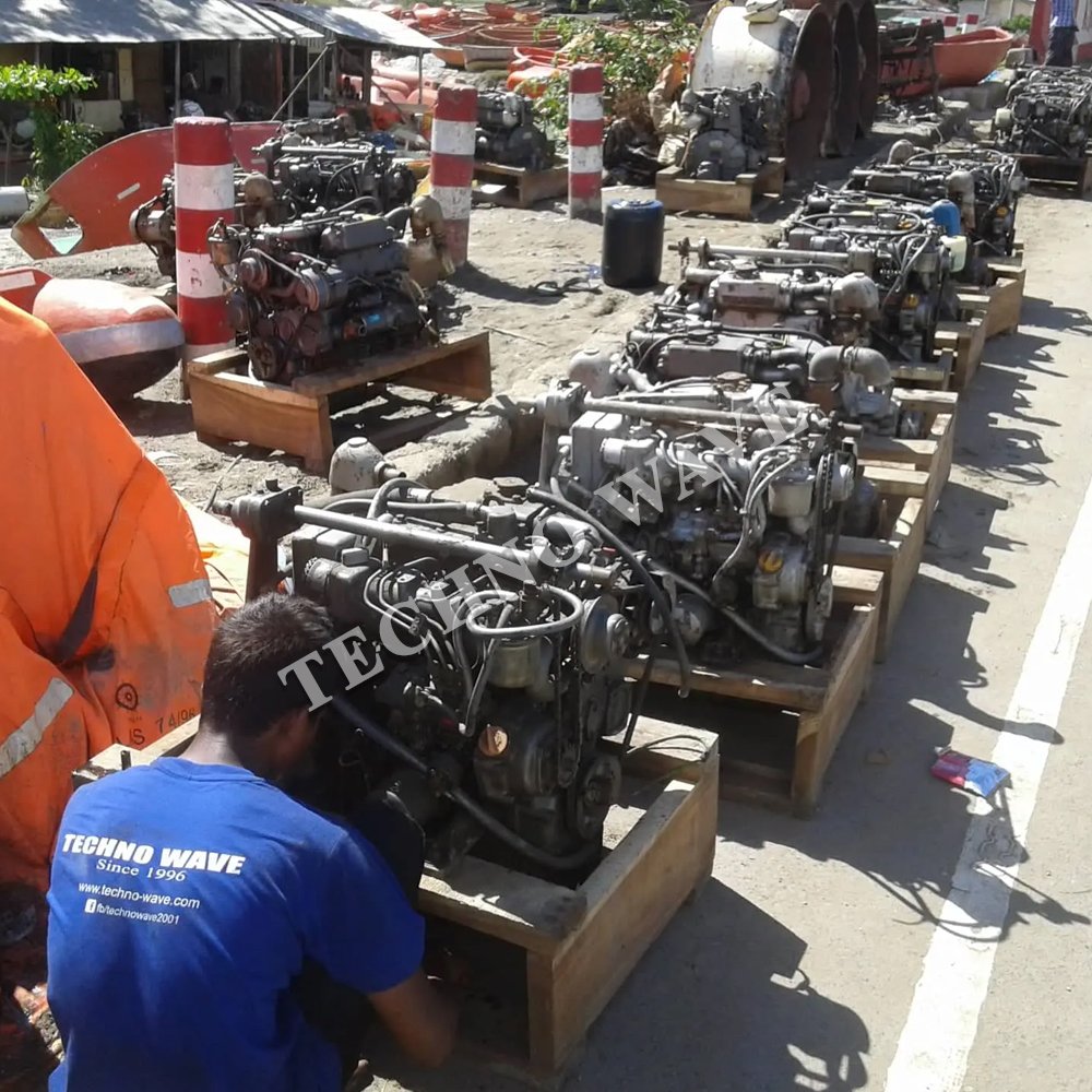 International Inboard Motor Suppliers 4 Stroke Marine Engine for Boats Fuel Efficient Inboard Motor for Marine Applications 25HP