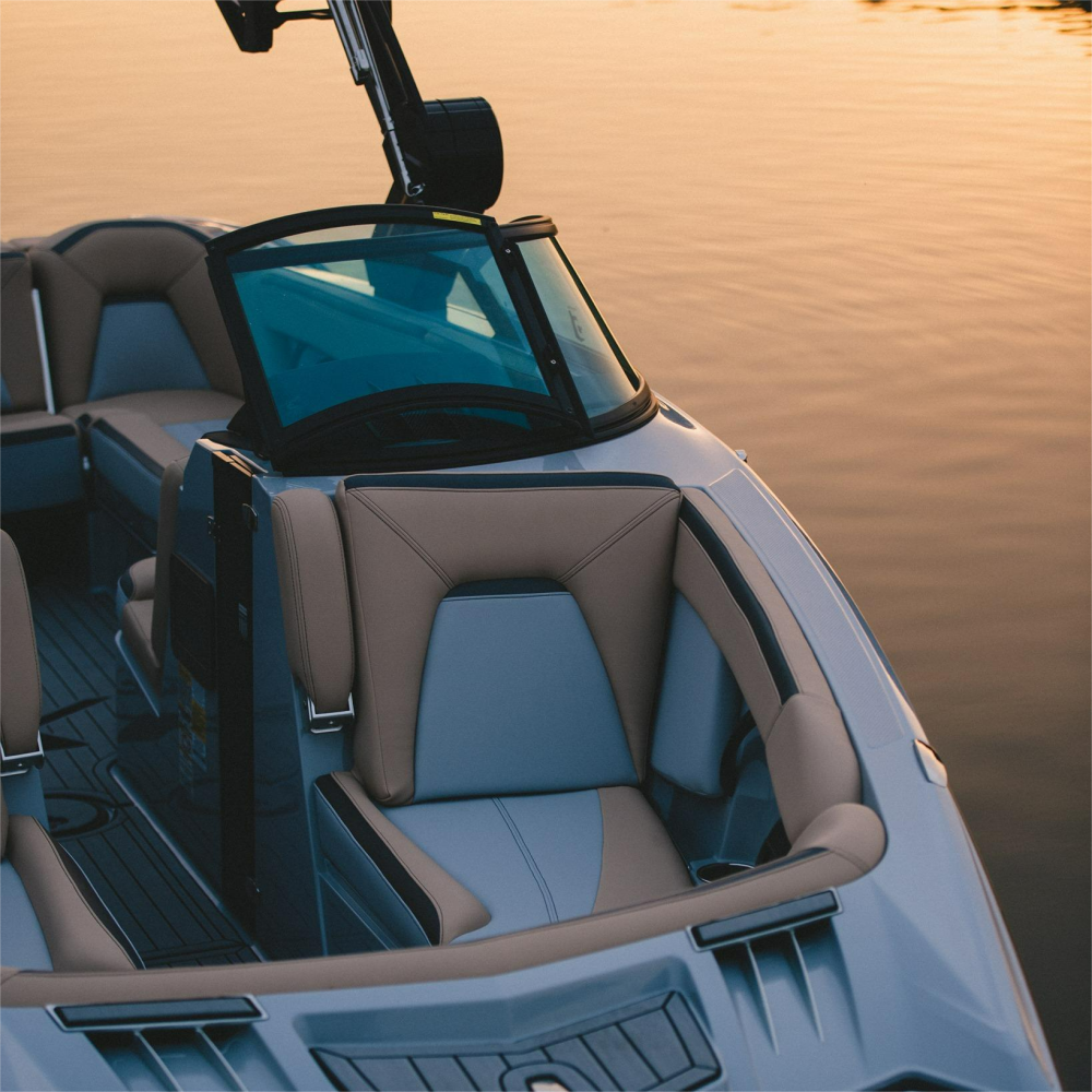 Kinlife Customizable 25ft Luxury Aluminum Wake & Surf Yacht Inboard Engine Welded Workmanship Good Price