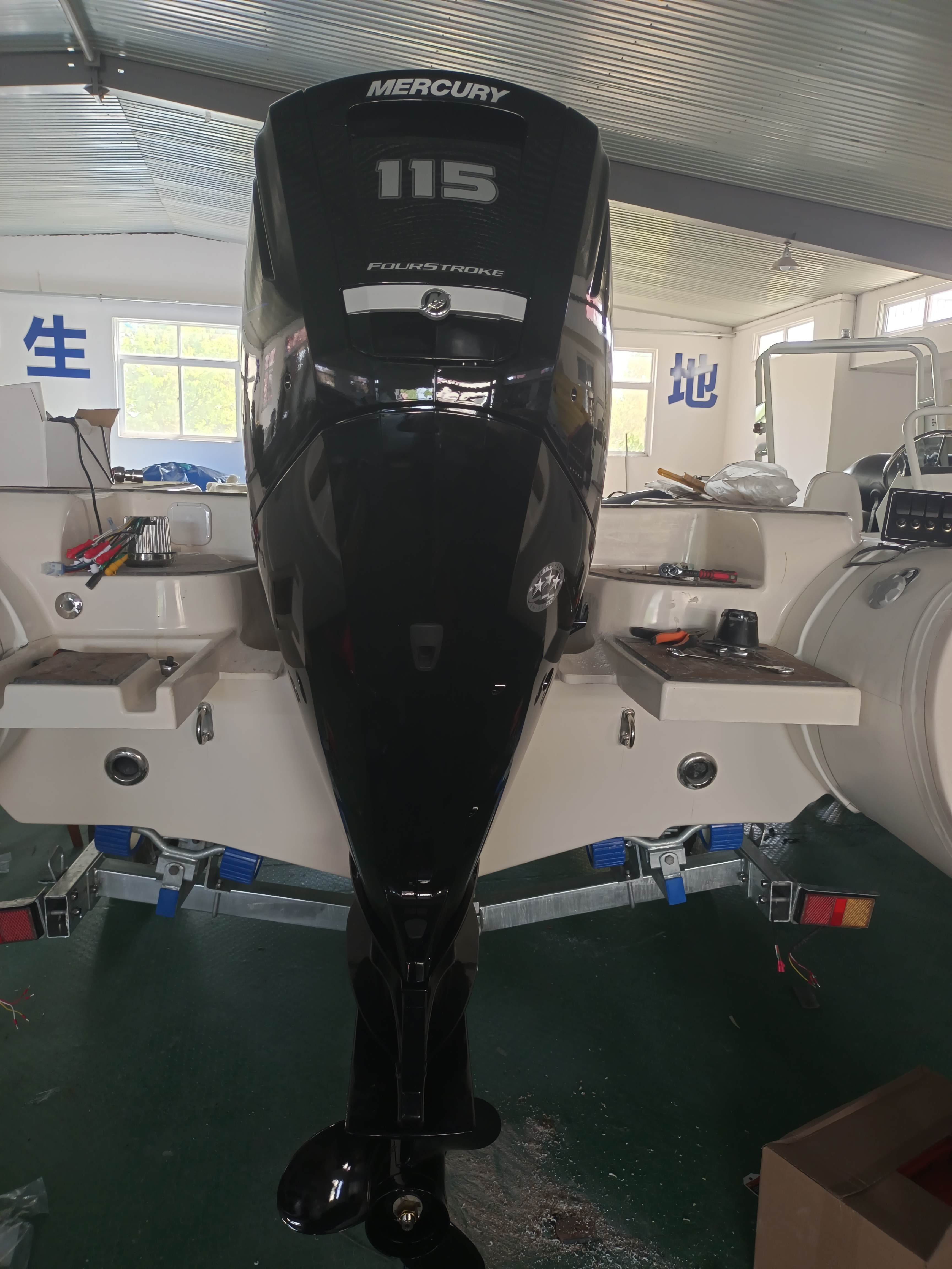 RIB580 Classic Inflatable Boat With 115hp Outboard Engine Fiberglass Hull for Lake Drifting Outdoor Recreation