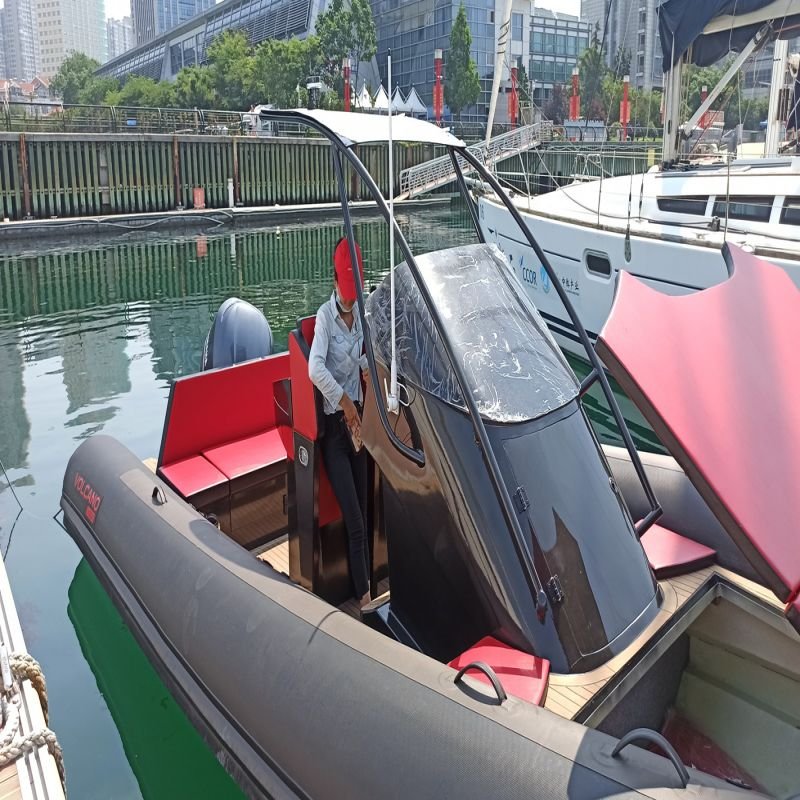 Hot Sale Luxury Aluminum RIB 750 Sport Fishing Boat Deep V Aluminum Hull Black Outboard Engine Luxury Inflatable Yacht River
