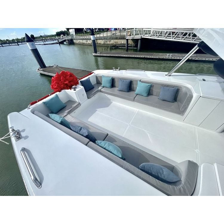 China Factory Easy Craft Aluminum Fishing Vessel Rowing Boat With Pontoon Hull and Engines