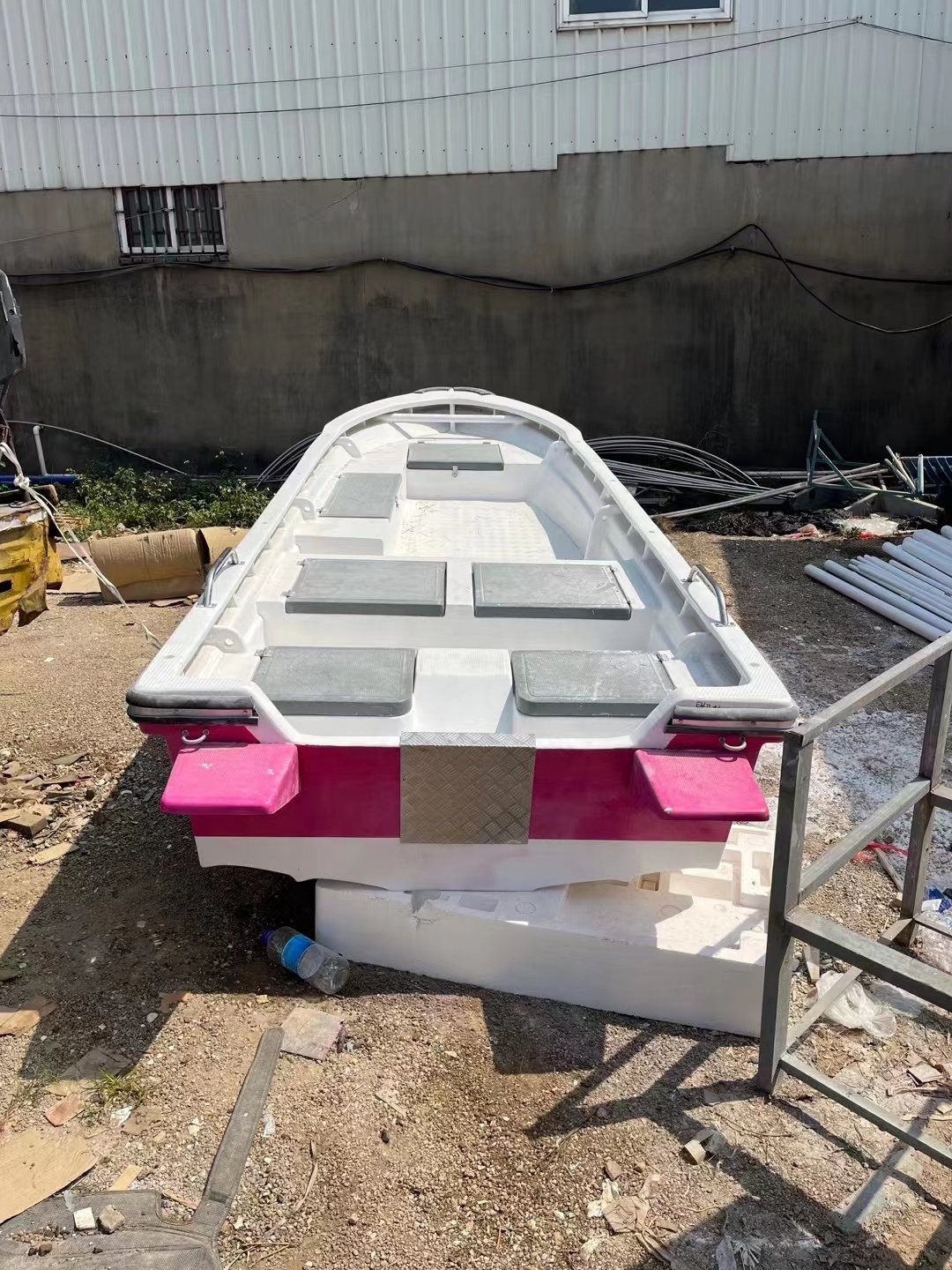 Fiberglass Fishing Boat New Luxury Leisure Seat Cheap Price Cargo Panda Cabin Awning with Bumper Strip Resell Container
