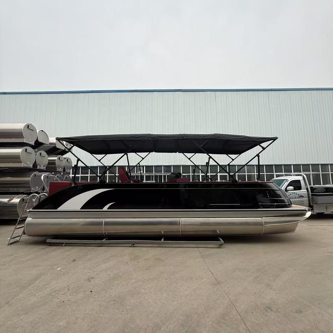 Customized 25ft Aluminum Sport Pontoon Boat Unique Floating Yacht for Recreational Fishing Leisure Entertainment Welded