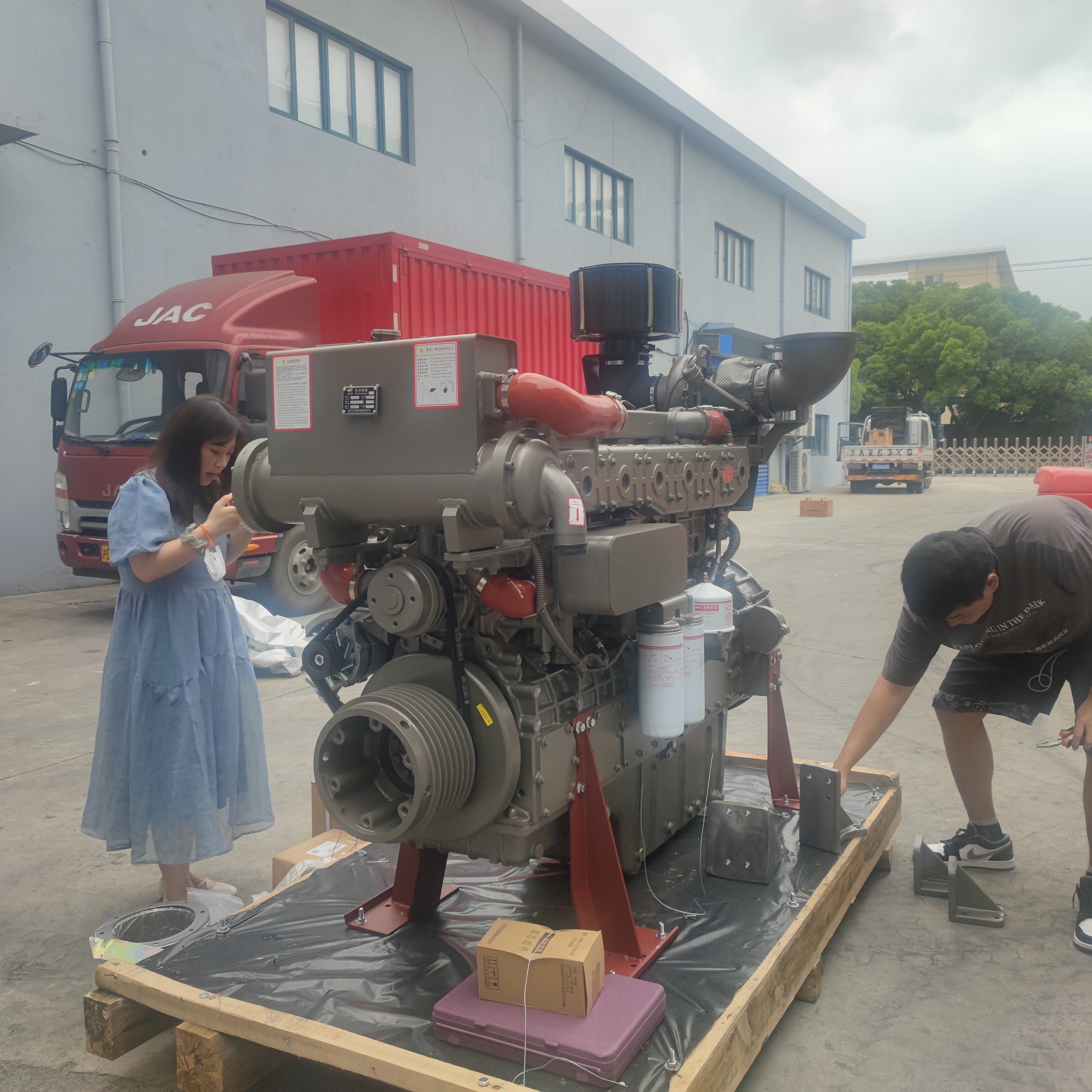 Yuchai 540HP Marine Diesel Engine YC6T540C New 4-Stroke Water-Cooled Electric Start for Boats and Industrial Machinery