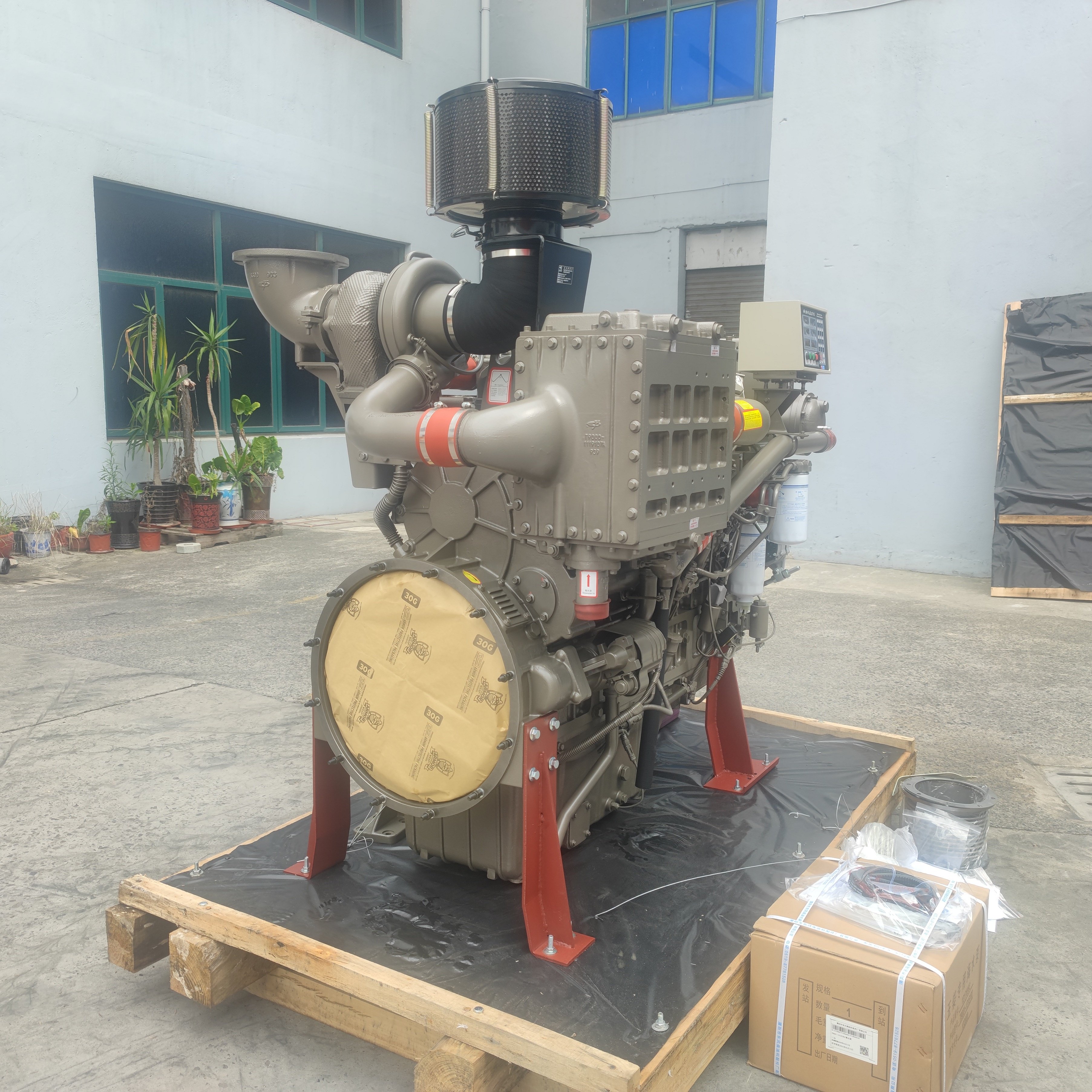 Yuchai 540HP Marine Diesel Engine YC6T540C New 4-Stroke Water-Cooled Electric Start for Boats and Industrial Machinery