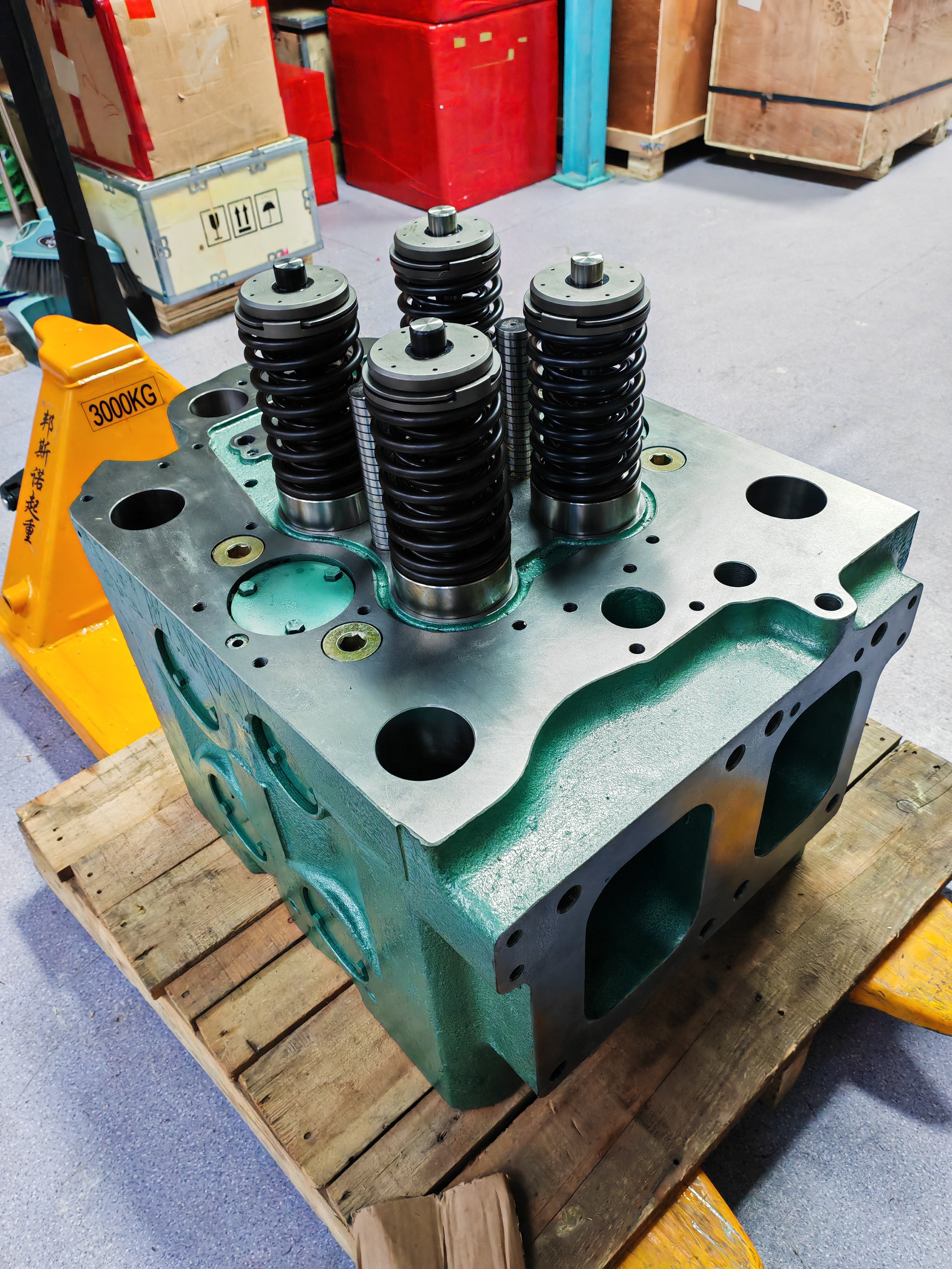 New Condition N330 Cylinder Head Diesel Engine Parts for Shipping