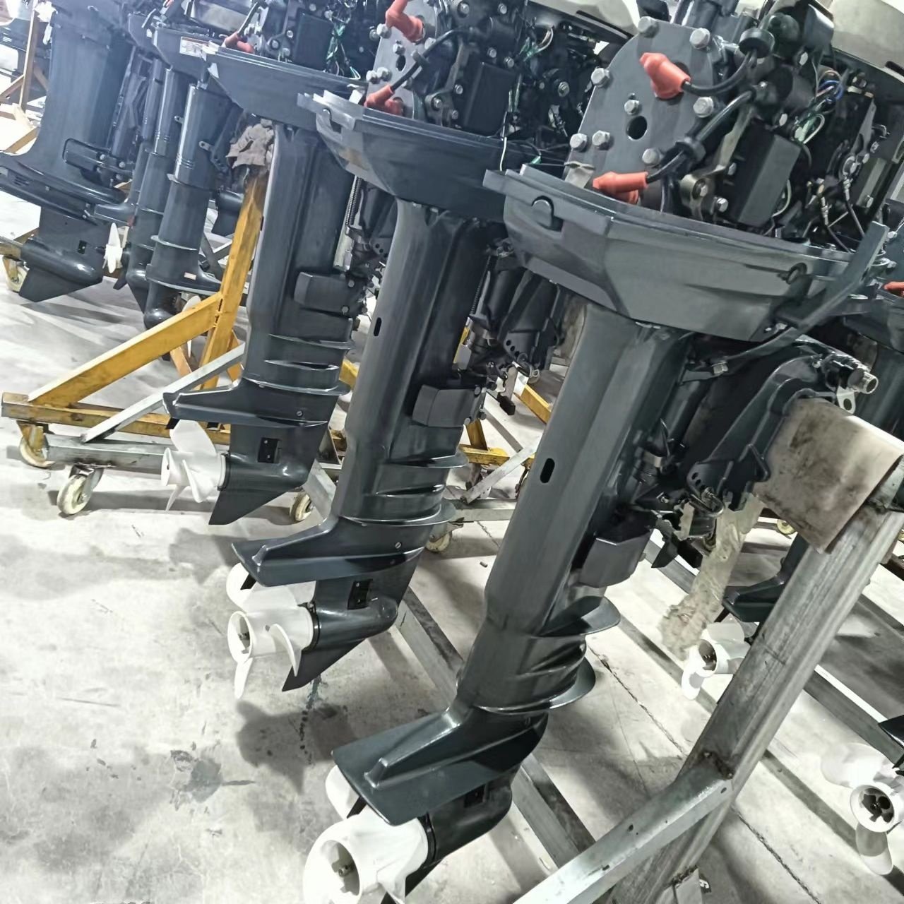With Yamaha High Quality Outboard Engine 30HP 2 Stroke 25 Hp Outboard Motor Manual Tiller Remote Control Cdi Boat Engine