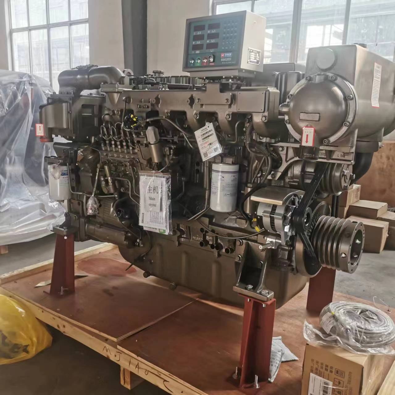 6 Cylinder YC6MK Series 240HP 300hp 350hp 450hp Yuchai Marine Boat Engine for Fishing Tug Boat