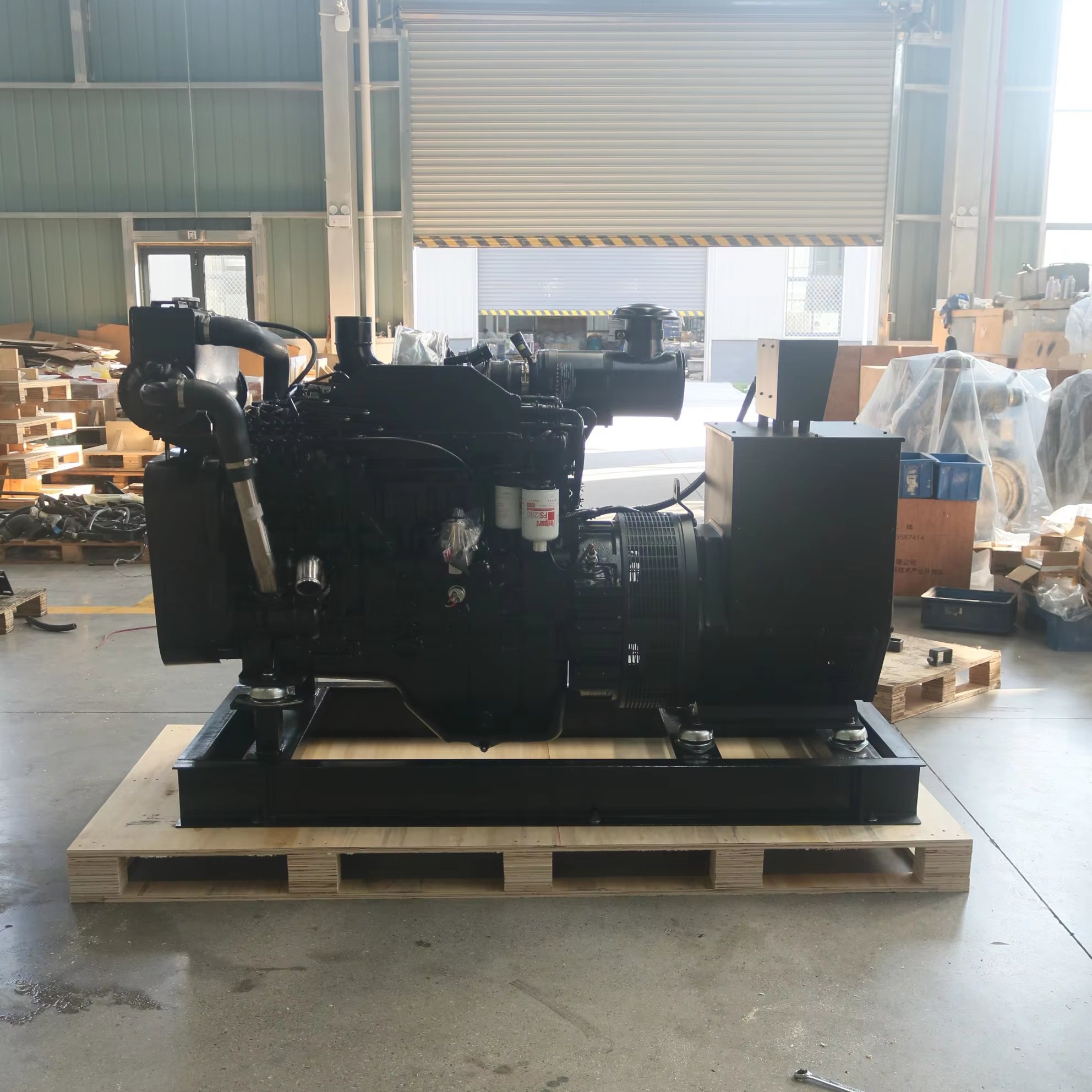 Dongfeng DCEC Brand 175kw Marine diesel Generator Used 6 Cylinders 6CTA8.3-GM175 Marine Boat Motor diesel Engine with Alternator