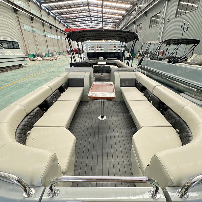 2025 Luxury Custom 17ft 5.2m Recreational Pontoon Boat Aluminum Yacht House with Outboard Engine MP3 for Fishing