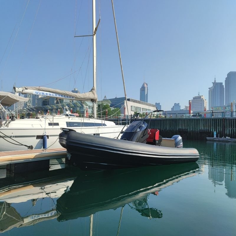China Customizable Luxury Speed Boat CE Certified Aluminum Rib Yacht With Outboard Engine Hypalon Sport Inflatable Fishing Boat