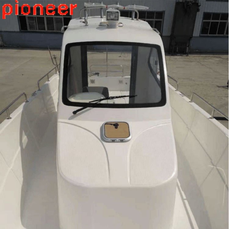 Luxury FRP Fiberglass Boat CE Certified 9.45M Sport Yacht for 8 Passengers Outboard Engine for Recreation and Fishing
