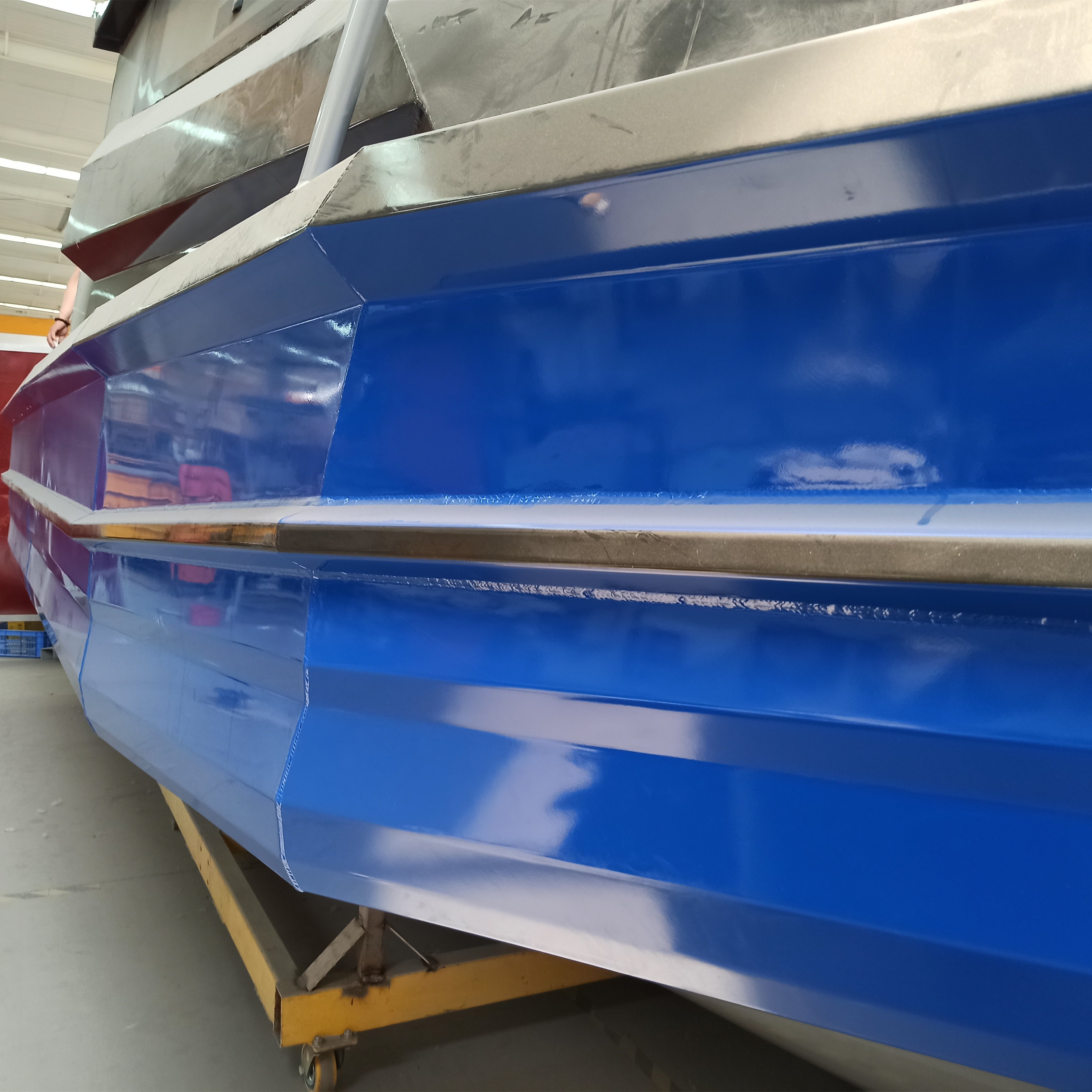 7.6m Offshore Aluminum Alloy Welded Fishing Power Boat 750 ForeRacked 24.5 ft Marine Standard Engine Combo Water Rowing Boat