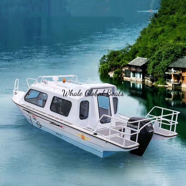 High Speed and Stable Comfortable Business Boat Suitable for 90HP Engine