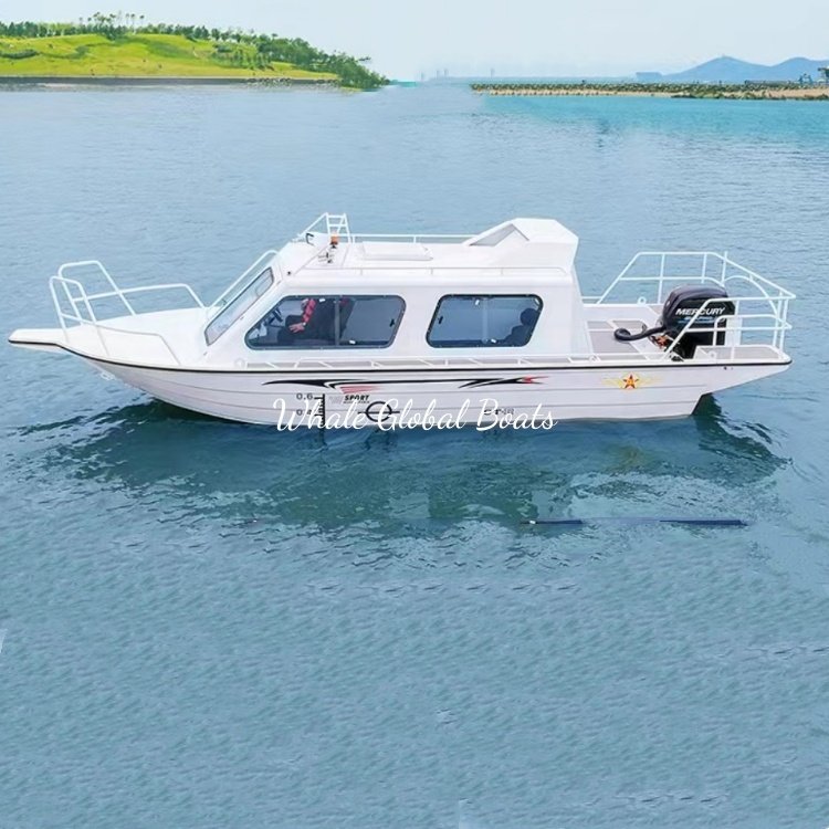 High Speed and Stable Comfortable Business Boat Suitable for 90HP Engine