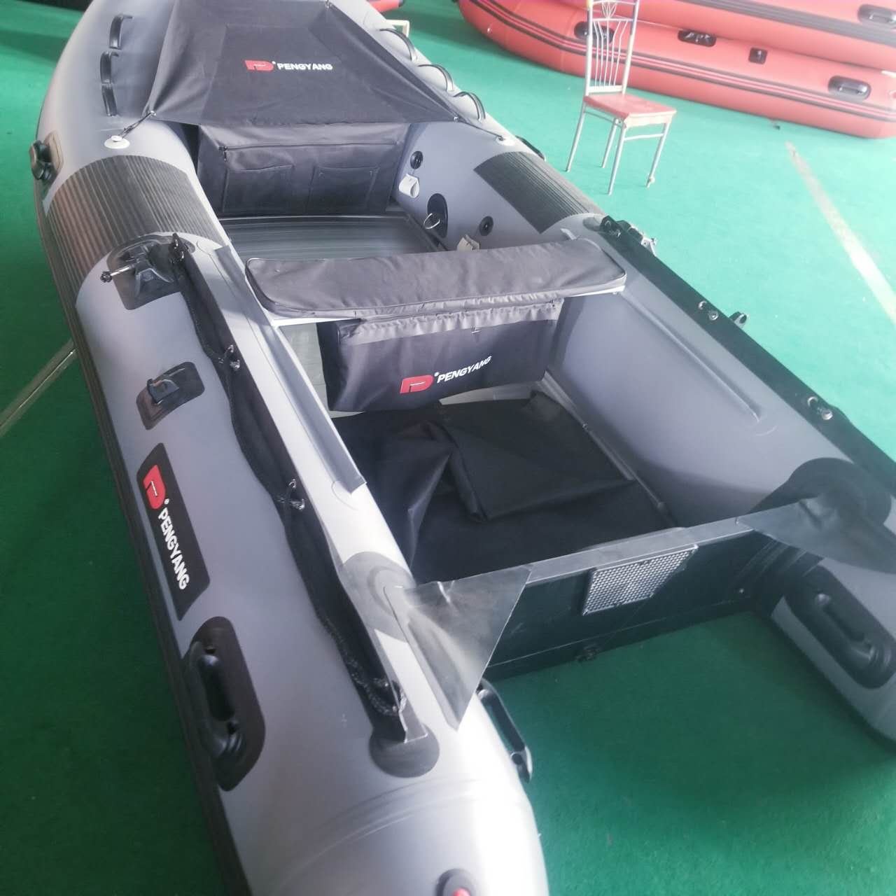 Wholesale 3.8 m Aluminum Floor 12.5 ft V Hull Inflatable Sport Yacht PVC Outboard Engine