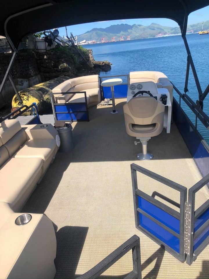Luxurious 30FT Aluminum Sport Yacht New Amusement Park Catamaran Fishing Pontoon Boats With Outboard Engine