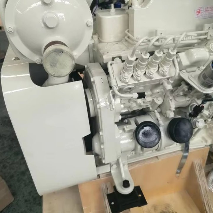 Dongfeng DCEC Brand Marine Used 100hp 4 Cylinders diesel Engine 4BTA3.9-M100 Boat Motor Wet Exhaust Pipe Turbocharger