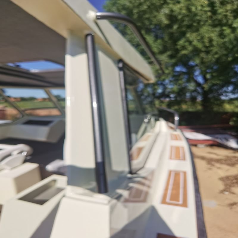 Italian Designed 6.2m 20ft Welded High Speed Yacht Deep-V Hull Sport Aluminum Fishing Cabin Boat for Sale