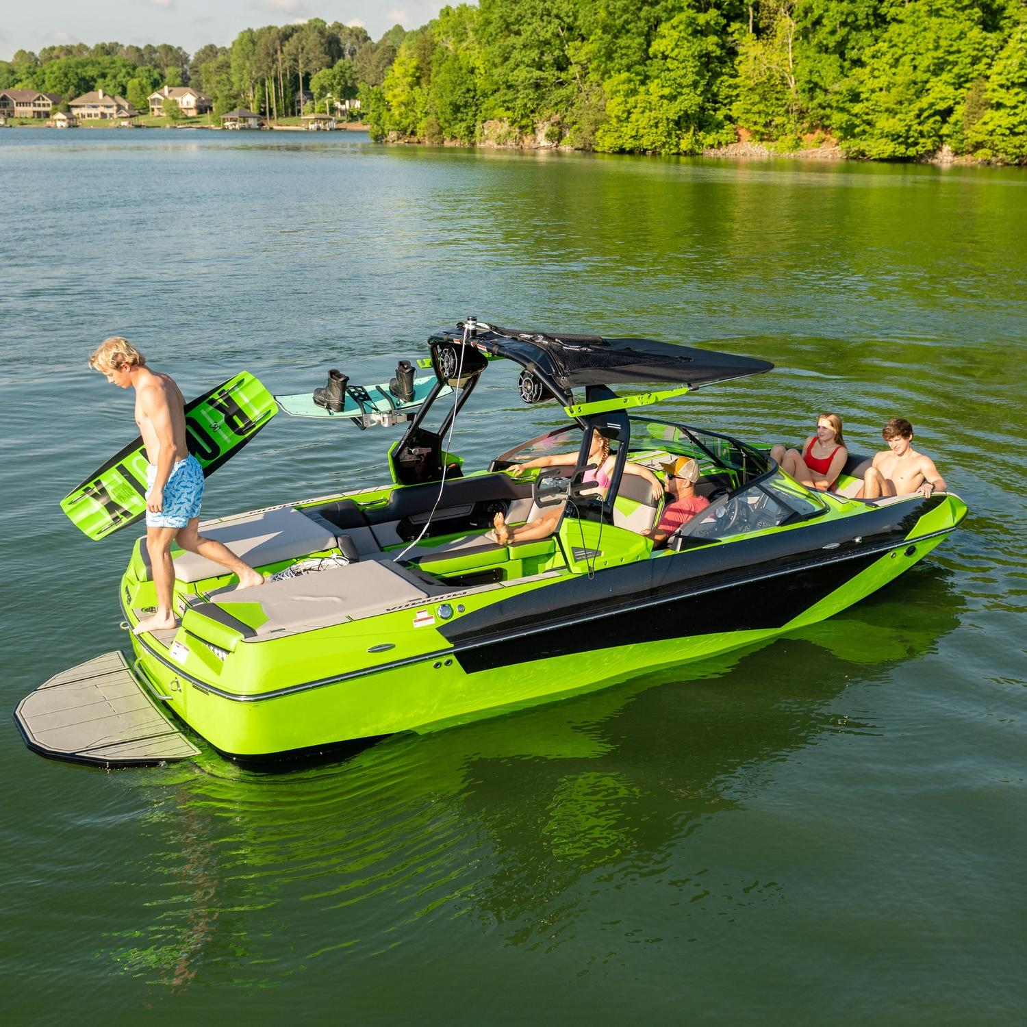 Factory Customizable Luxury Speed Sport Jet Waterski Boat for Sale Inboard Engine Luxury Yacht with Aluminum Hull