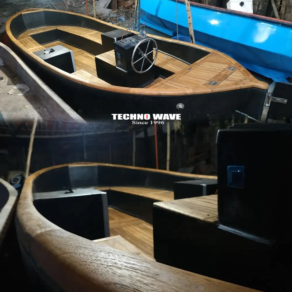 Dutch Style 7.50 Meter Sloep Boat Elegant Teak Wood Design Durable Fiberglass Hull Luxury Watercraft for Leisure Recreation
