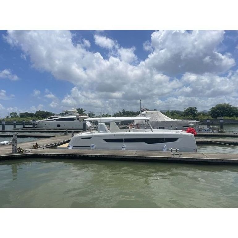 Cheap Factory Price Decking Luxury Recreational Floating Double Deck Aluminum Pontoon Boats Entertainment Fishing Engine Combo