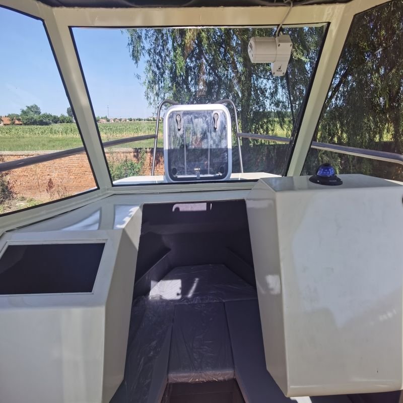 High Quality 20FT Aluminum Luxury Yacht Outboard Engine Speedboat Cabin Fishing Features Competitive Price High-End Leisure