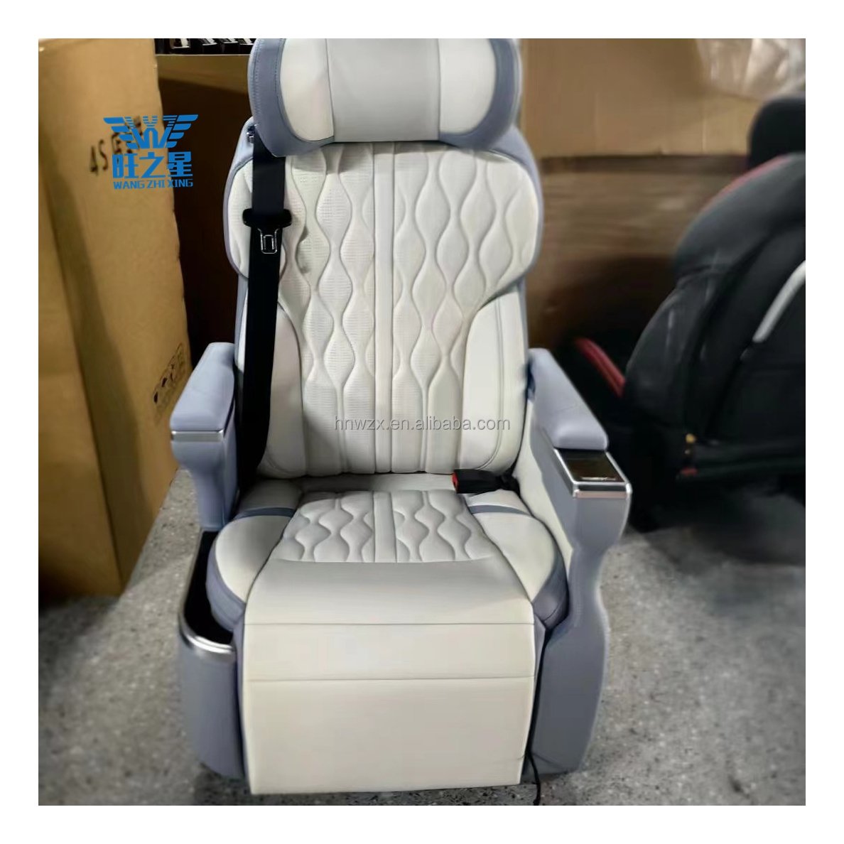 Business Class Van luxury vip car seats interior captain adjustable car quality toyota hiace seats Aircraft Seats for Sale