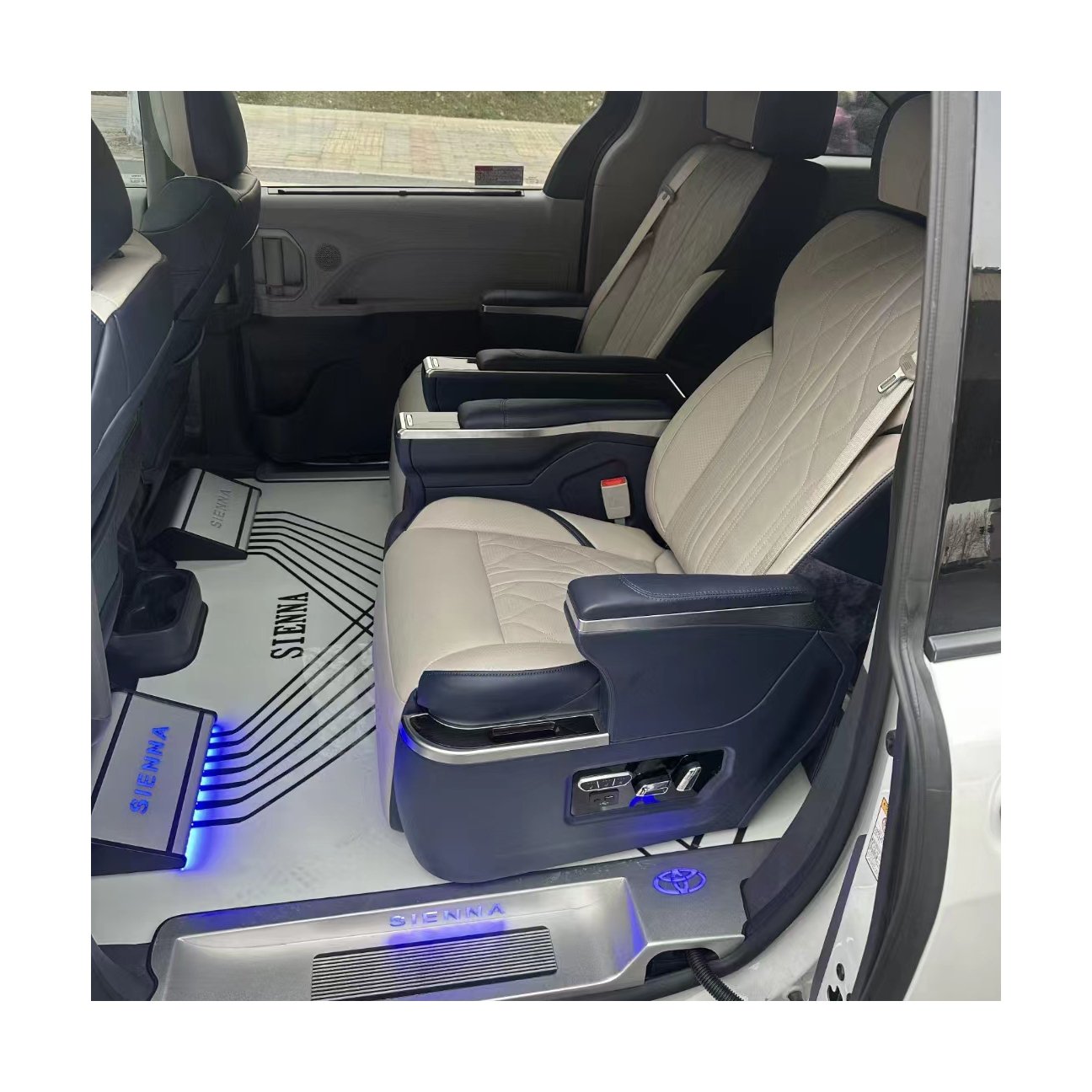 Aircraft toyota hiace toyota land cruiser seats 2020 business class car seats VIP captain seat for van