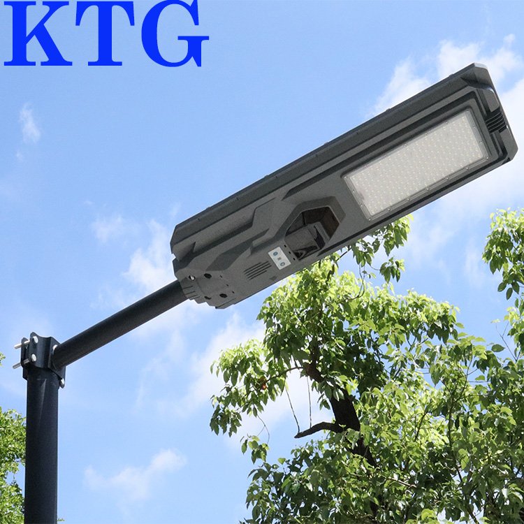 China New Arrival Private Mold 800w 1500w 2000w Aircraft Carrier Series ABS Plastic All In One Solar Led Street Light Outdoor