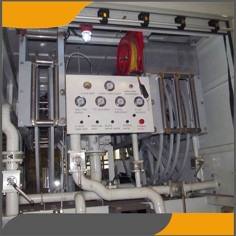 Howo Fuel Tank Truck Aircraft Refueling Truck Jet Fuel Truck