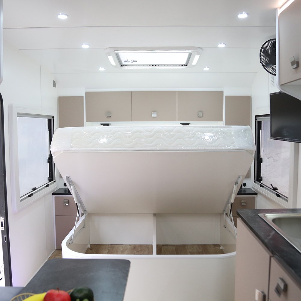 2025 Factory New High Quality Luxurious Accommodation 21ft Off Road Caravan With Toilet For Sale