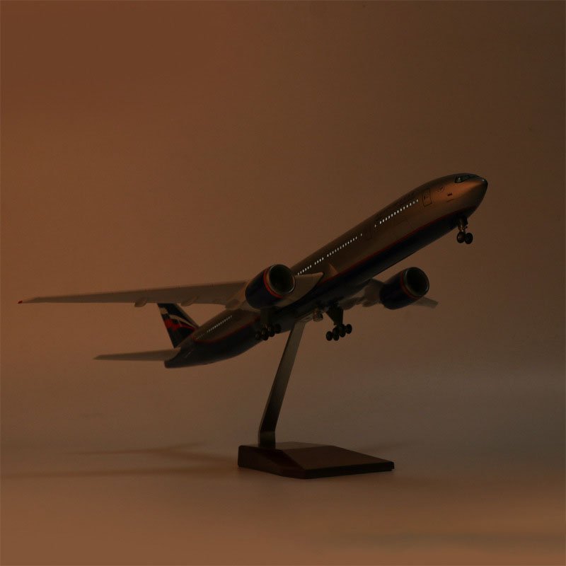 Carbon Fiber 1/157 Scale 47CM Aeroflot-Russian Airlines Boeing 777 Aircraft Model Civil Aviation Passenger Simulation Gift
