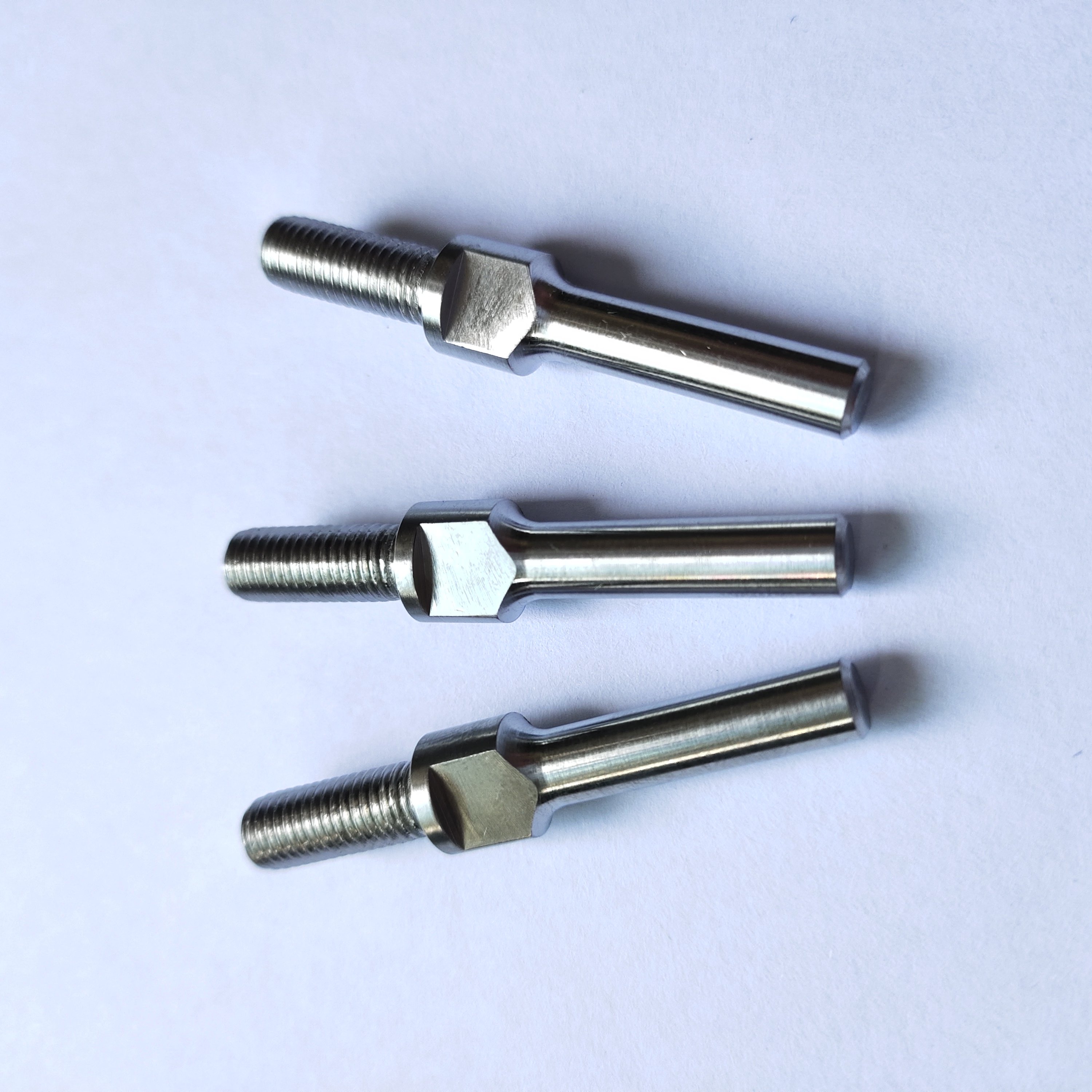 High Precision AMS 5712 Cnc Machining Bolts High-end Aviation Parts & Accessories with Milling/polishing Service