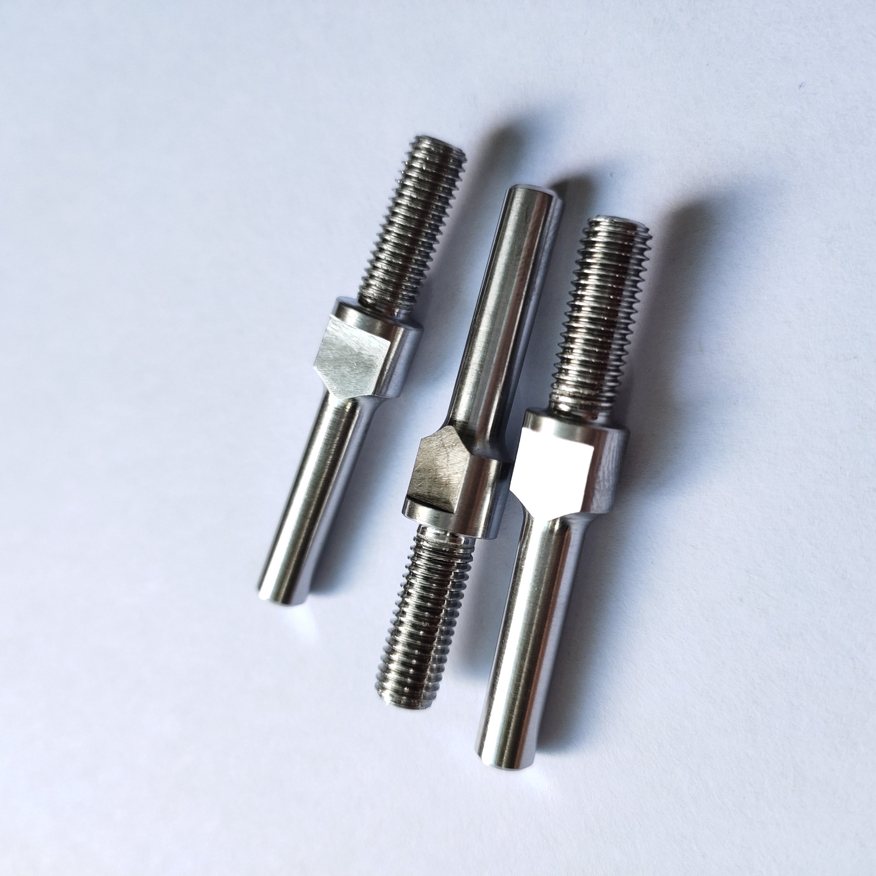 High Precision AMS 5712 Cnc Machining Bolts High-end Aviation Parts & Accessories with Milling/polishing Service