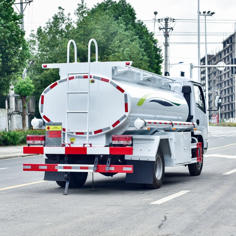 Made in China Capacity Fuel tank 5000 Liters Aviation Fuel Tanker Truck
