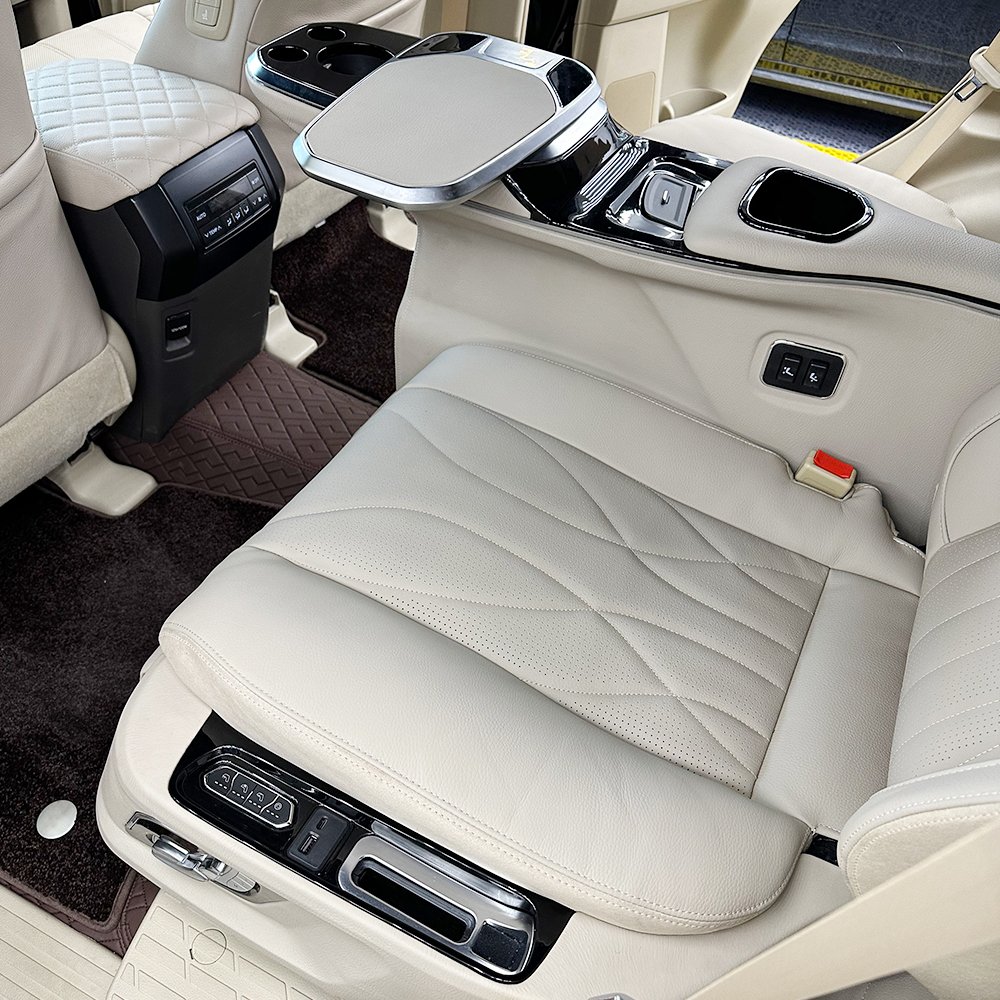 Customizable Fashionable Car Accessories Luxury Car Rear Seat Business Style Leather Aviation Seats for Toyota