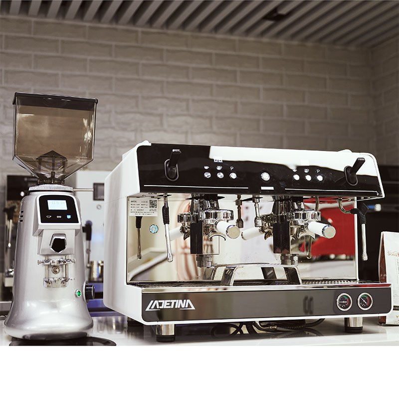 Professional China Semi Automatic Commercial Coffee Maker Barista Espresso Coffee Machine for Sale