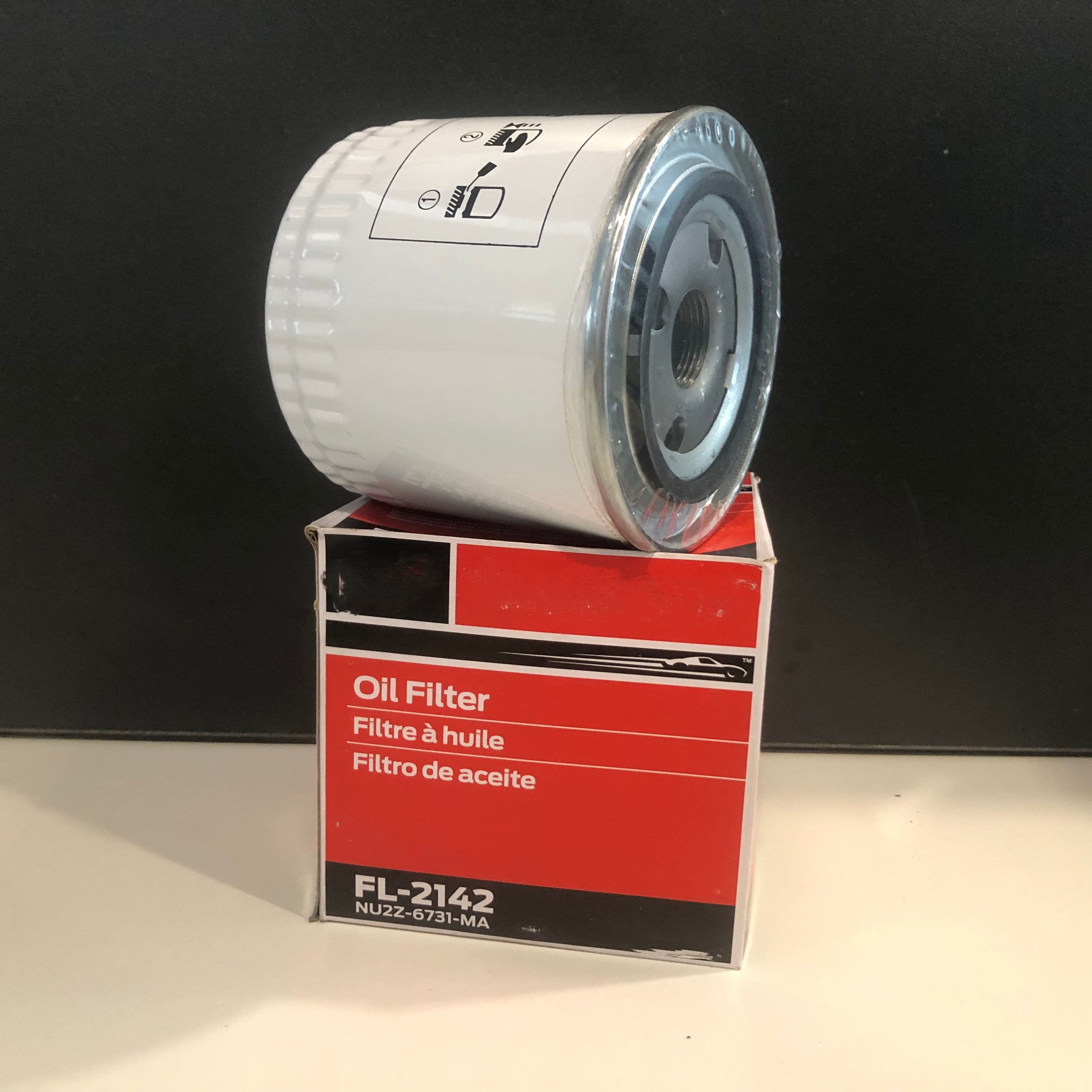 KM Auto Parts China Factory Engine Parts High Oil Flow Car Oil Filter OE FL-2142/FL820S NU2Z-6731-MA Fit for LINCOLN Ford