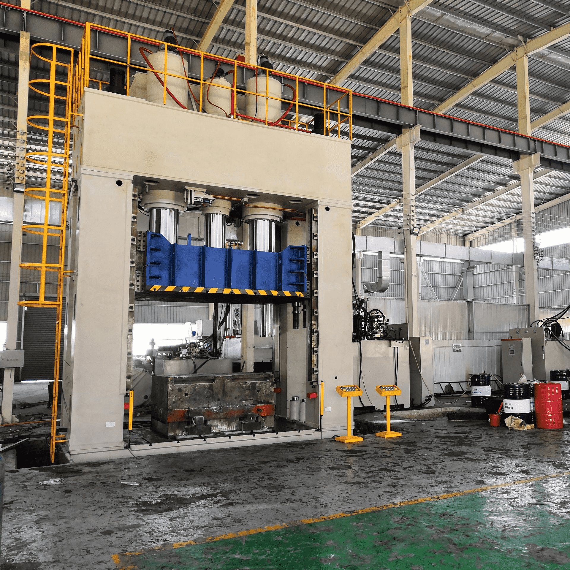 1000 Ton Cold Forging Press Turnkey Project Heat Sink Hydraulic Press